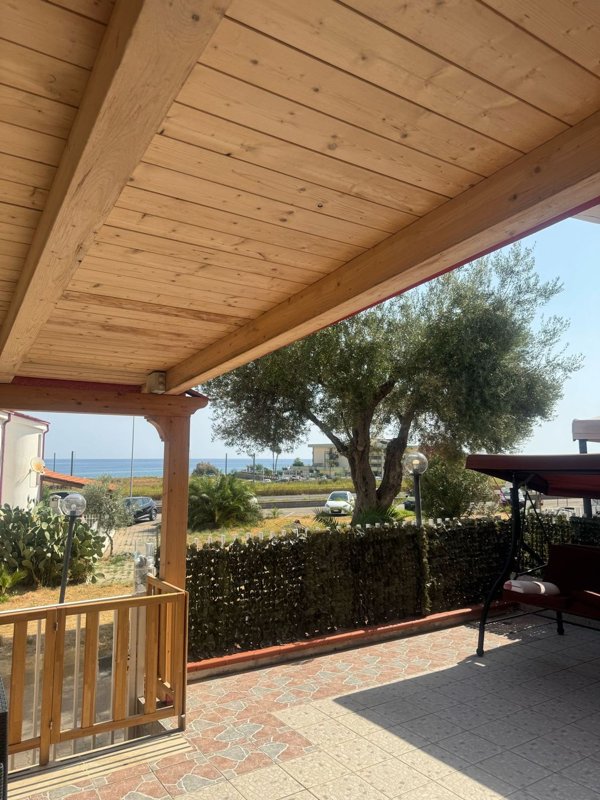 appartamento in vendita a Mandatoriccio