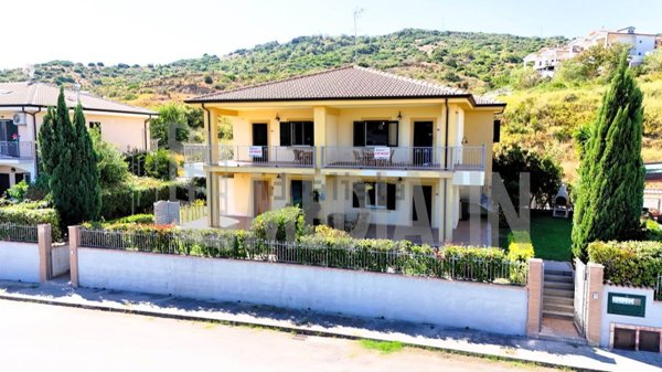 appartamento in vendita a Mandatoriccio