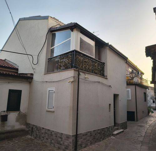 casa indipendente in vendita a Mandatoriccio