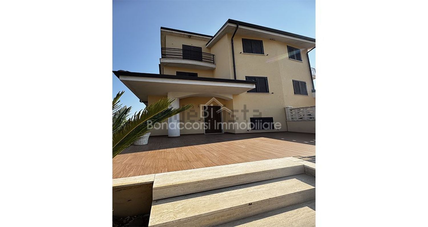 casa indipendente in vendita a Mandatoriccio