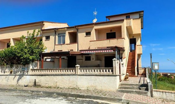 appartamento in vendita a Mandatoriccio