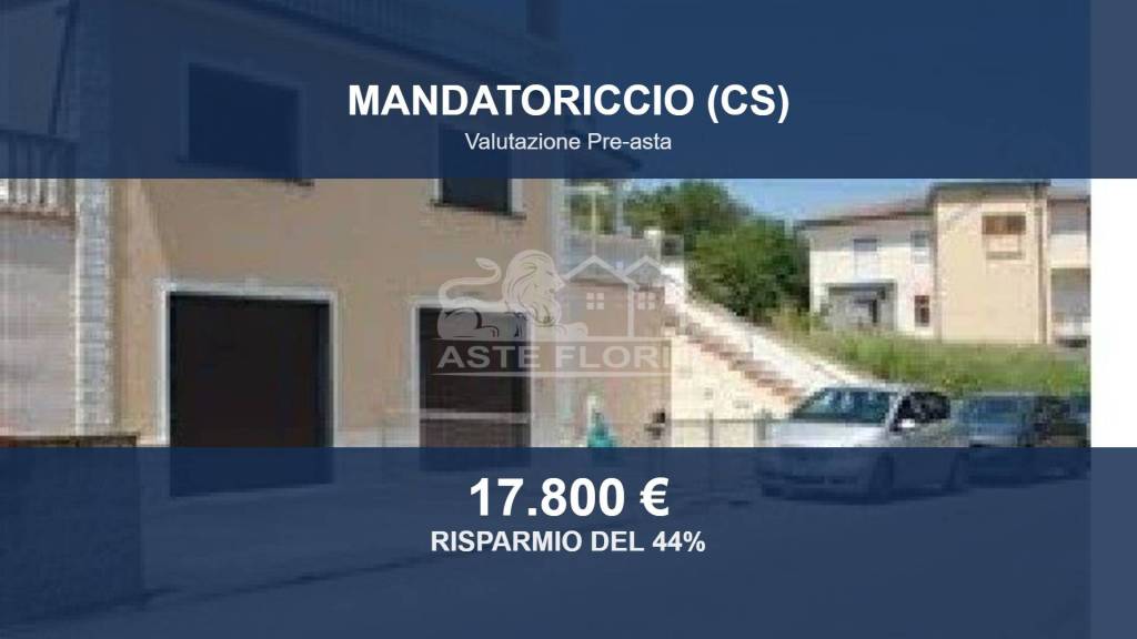 locale commerciale in vendita a Mandatoriccio
