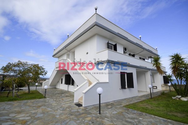 casa indipendente in vendita a Mandatoriccio