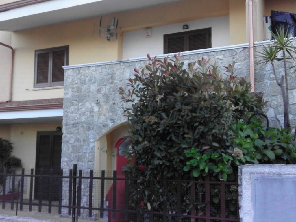 casa indipendente in vendita a Marano Marchesato