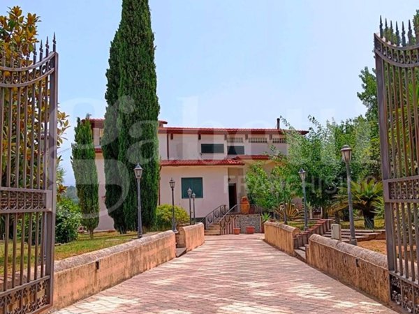 casa indipendente in vendita a Marano Marchesato