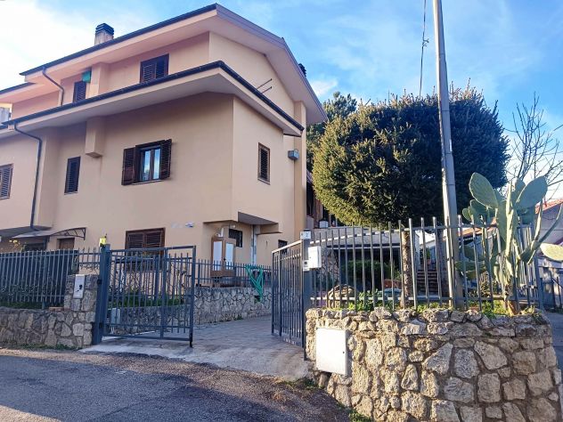 casa indipendente in vendita a Marano Marchesato