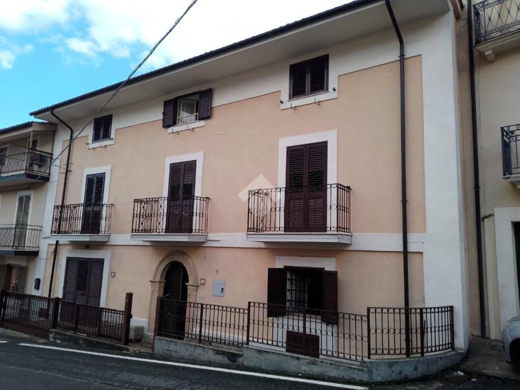 casa indipendente in vendita a Marano Marchesato