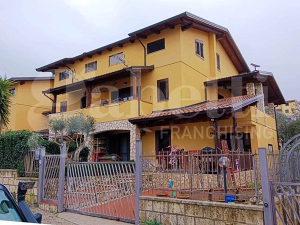 casa indipendente in vendita a Marano Marchesato