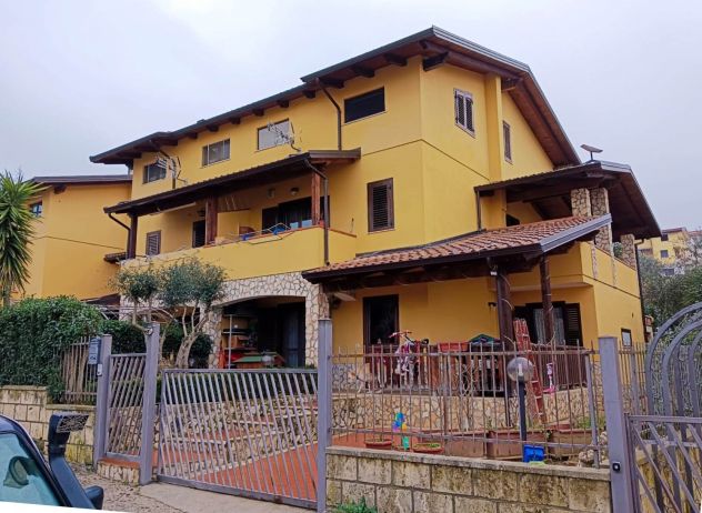 casa indipendente in vendita a Marano Marchesato