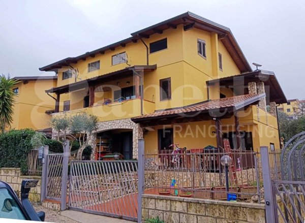 casa indipendente in vendita a Marano Marchesato