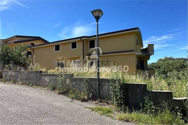 casa indipendente in vendita a Marano Marchesato