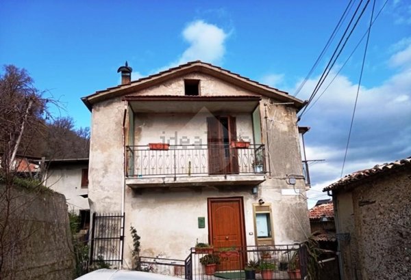 casa indipendente in vendita a Marano Marchesato