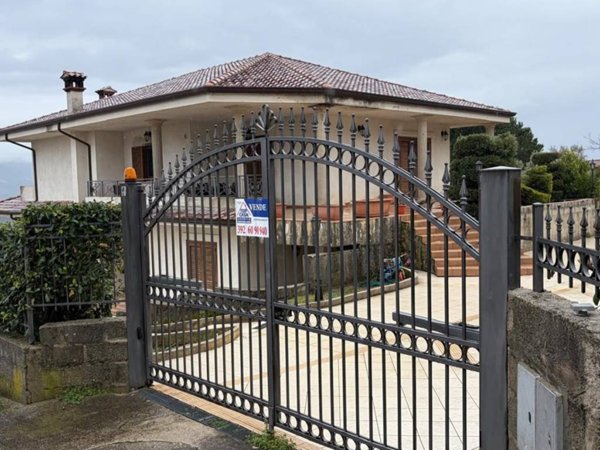 casa indipendente in vendita a Marano Marchesato