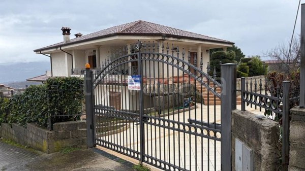 casa indipendente in vendita a Marano Marchesato