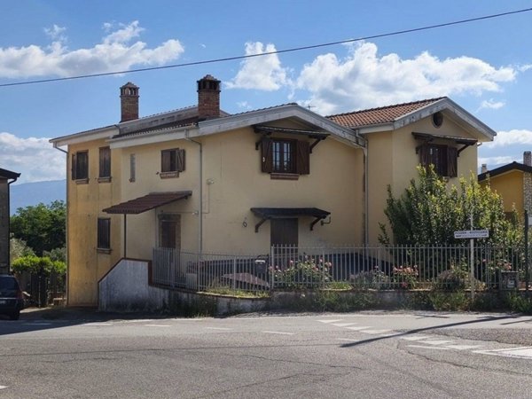 casa indipendente in vendita a Marano Marchesato