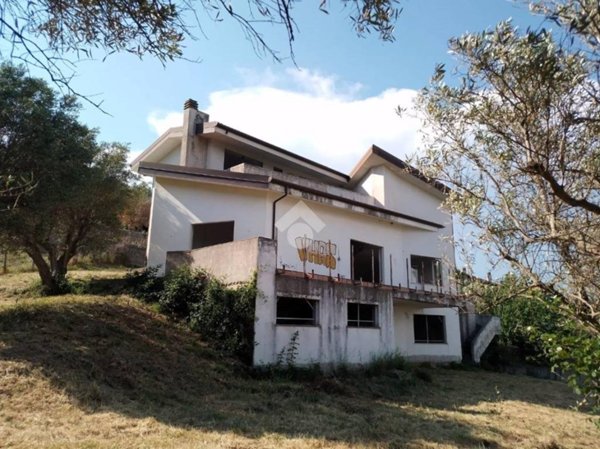 casa indipendente in vendita a Marano Marchesato