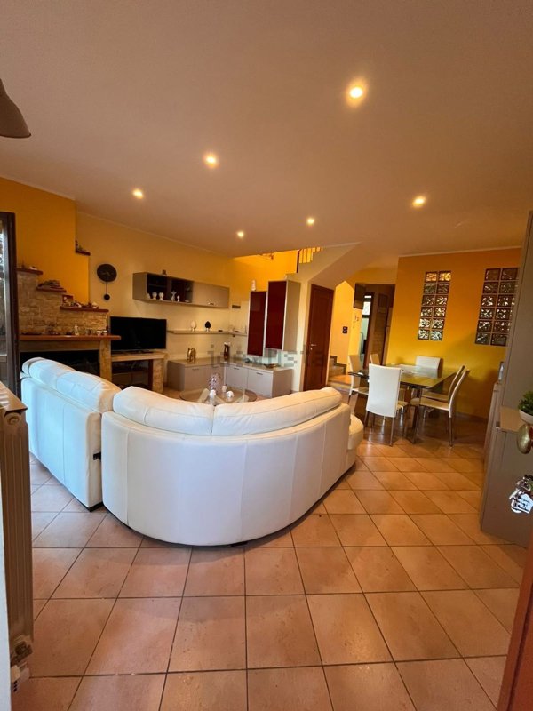 casa indipendente in vendita a Marano Marchesato