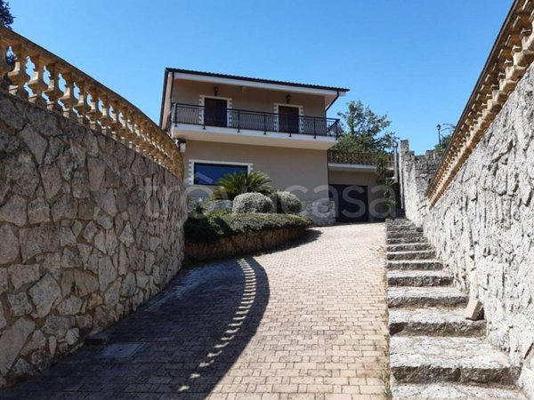casa indipendente in vendita a Marano Principato