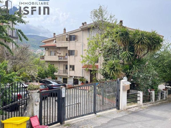 appartamento in vendita a Marano Principato