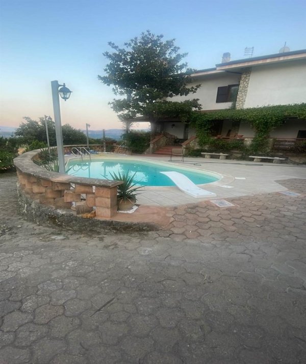 casa indipendente in vendita a Marano Principato