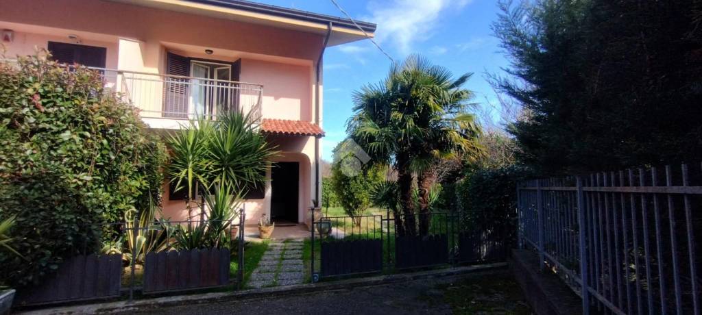 casa indipendente in vendita a Marano Principato