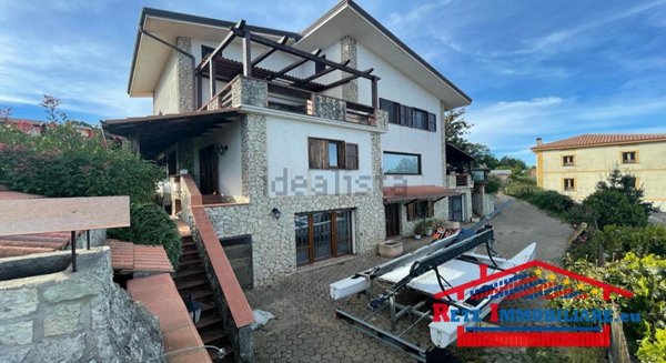 casa indipendente in vendita a Marano Principato