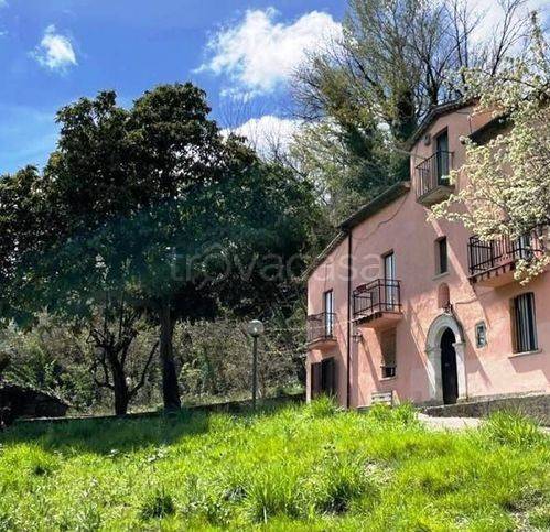 casa indipendente in vendita a Marano Principato