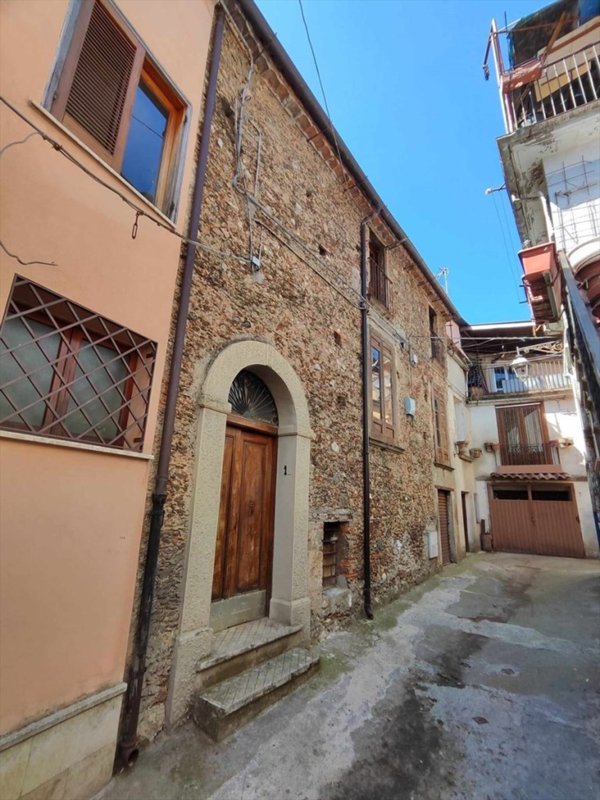 casa indipendente in vendita a Marzi