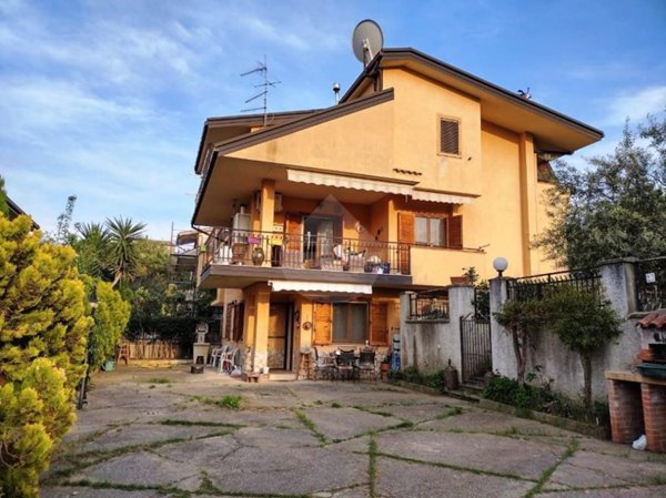 casa semindipendente in vendita a Mendicino in zona Pasquali
