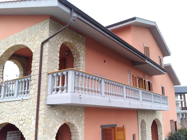 casa indipendente in vendita a Mendicino in zona Tivolille