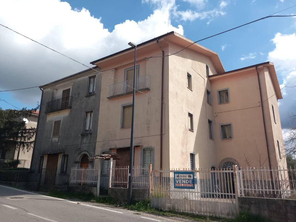 intera palazzina in vendita a Mendicino