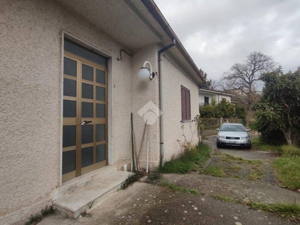 casa indipendente in vendita a Mendicino