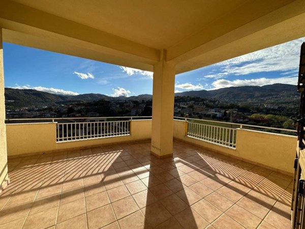 appartamento in vendita a Mendicino in zona Tivolille