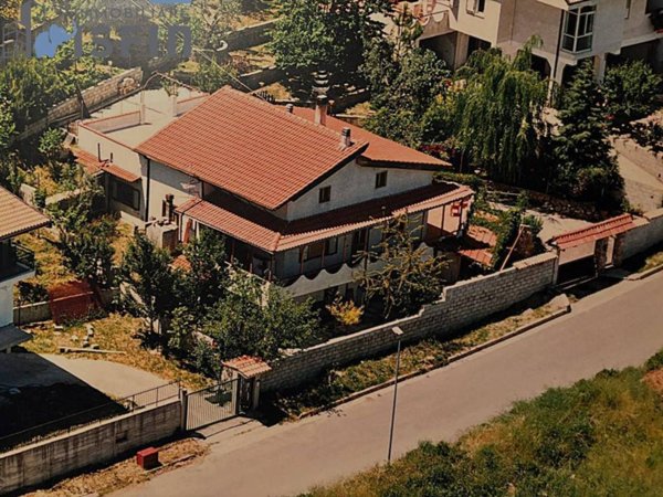 casa indipendente in vendita a Mendicino