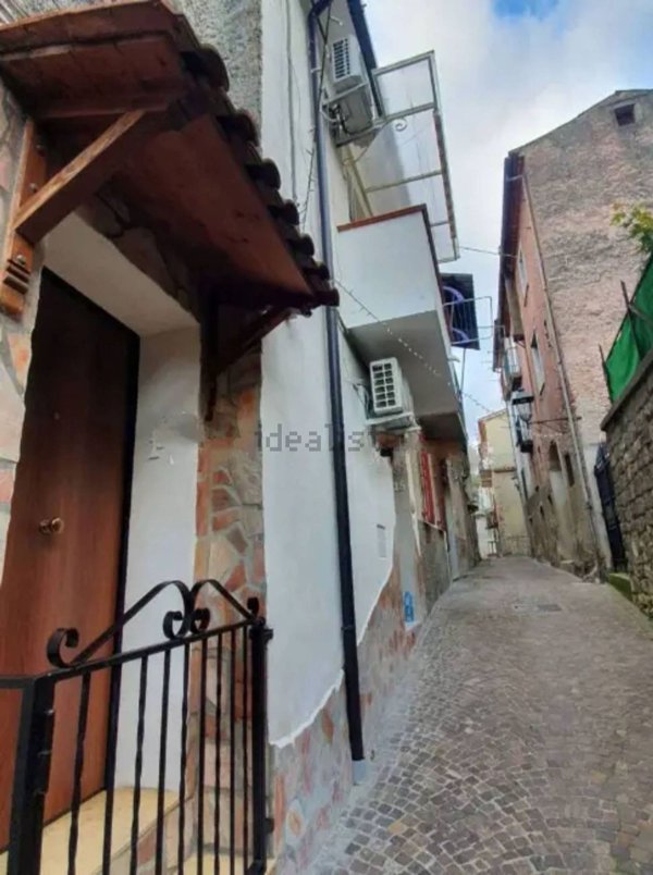 appartamento in vendita a Mendicino in zona Santa Maria