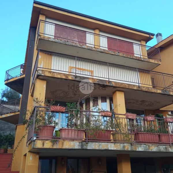 casa semindipendente in vendita a Mendicino