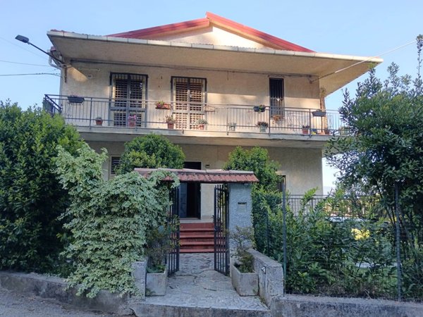 appartamento in vendita a Mendicino in zona Rizzuto