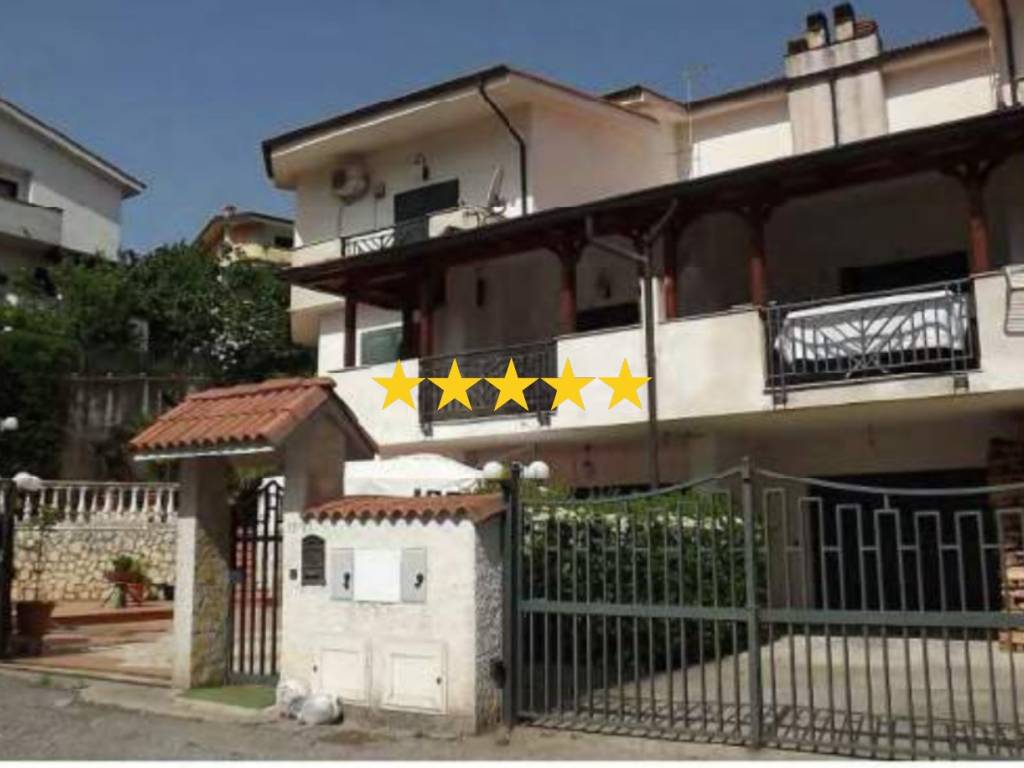 appartamento in vendita a Mendicino in zona Tivolille