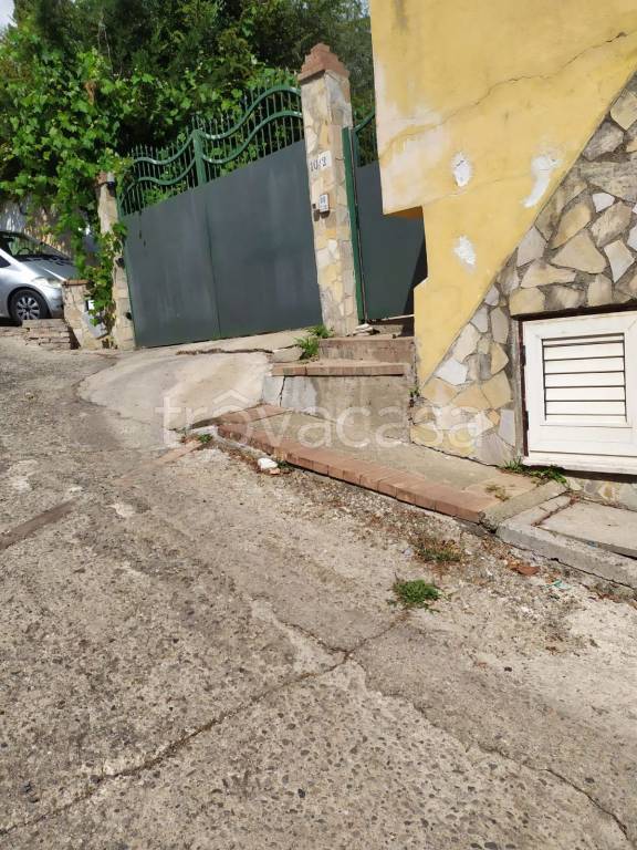 appartamento in vendita a Mendicino in zona Tivolille