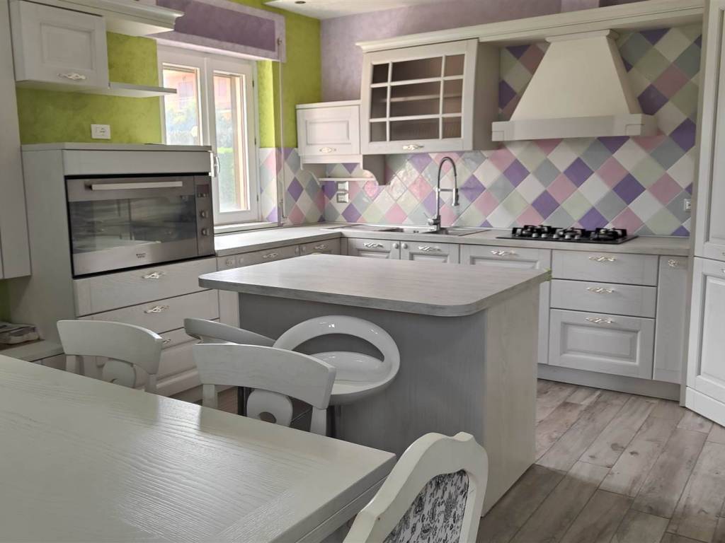 appartamento in vendita a Mendicino in zona Tivolille