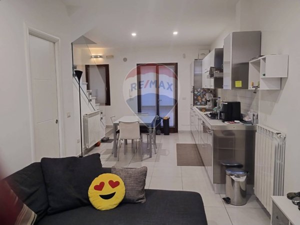 casa indipendente in vendita a Mendicino in zona Tivolille