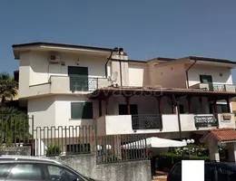 casa indipendente in vendita a Mendicino in zona Tivolille
