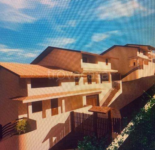 casa indipendente in vendita a Mendicino in zona Tivolille