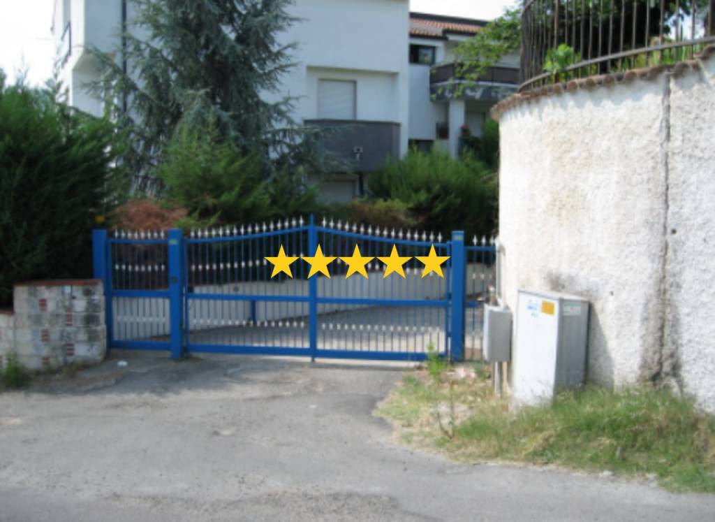 casa indipendente in vendita a Mendicino