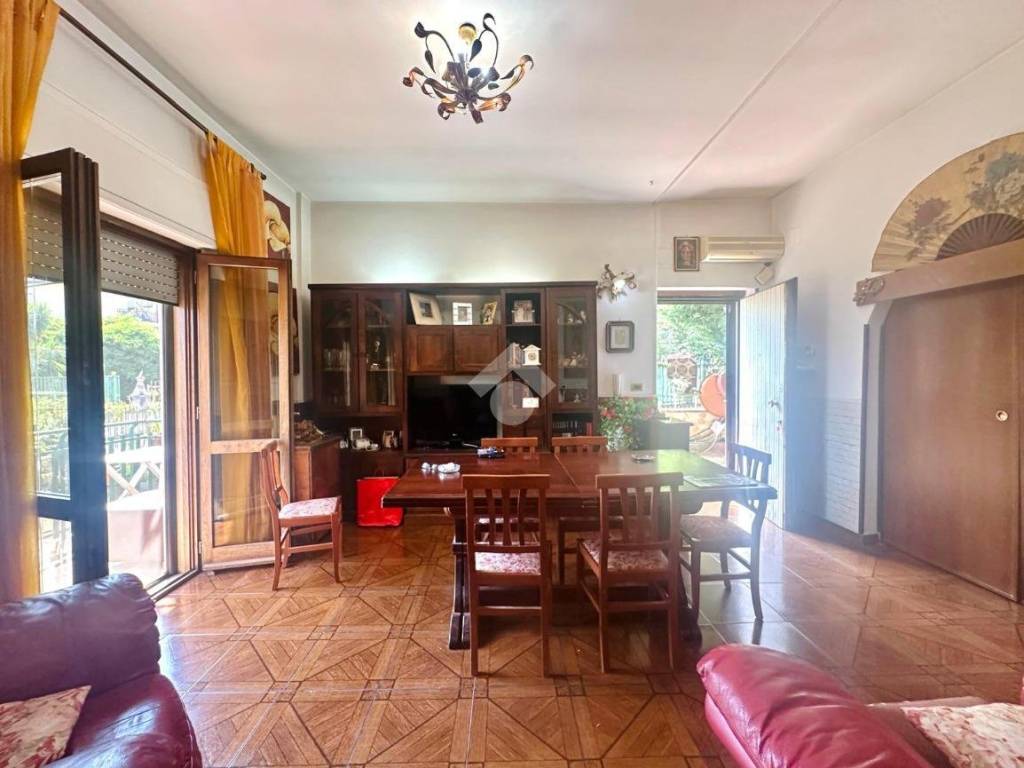appartamento in vendita a Mendicino in zona Tivolille