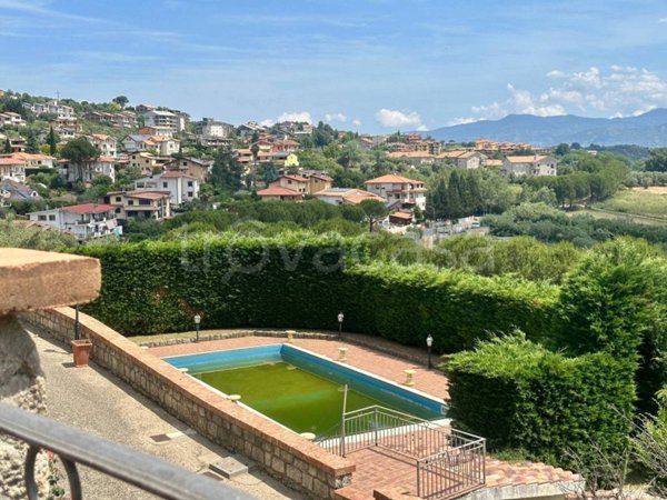 casa indipendente in vendita a Mendicino