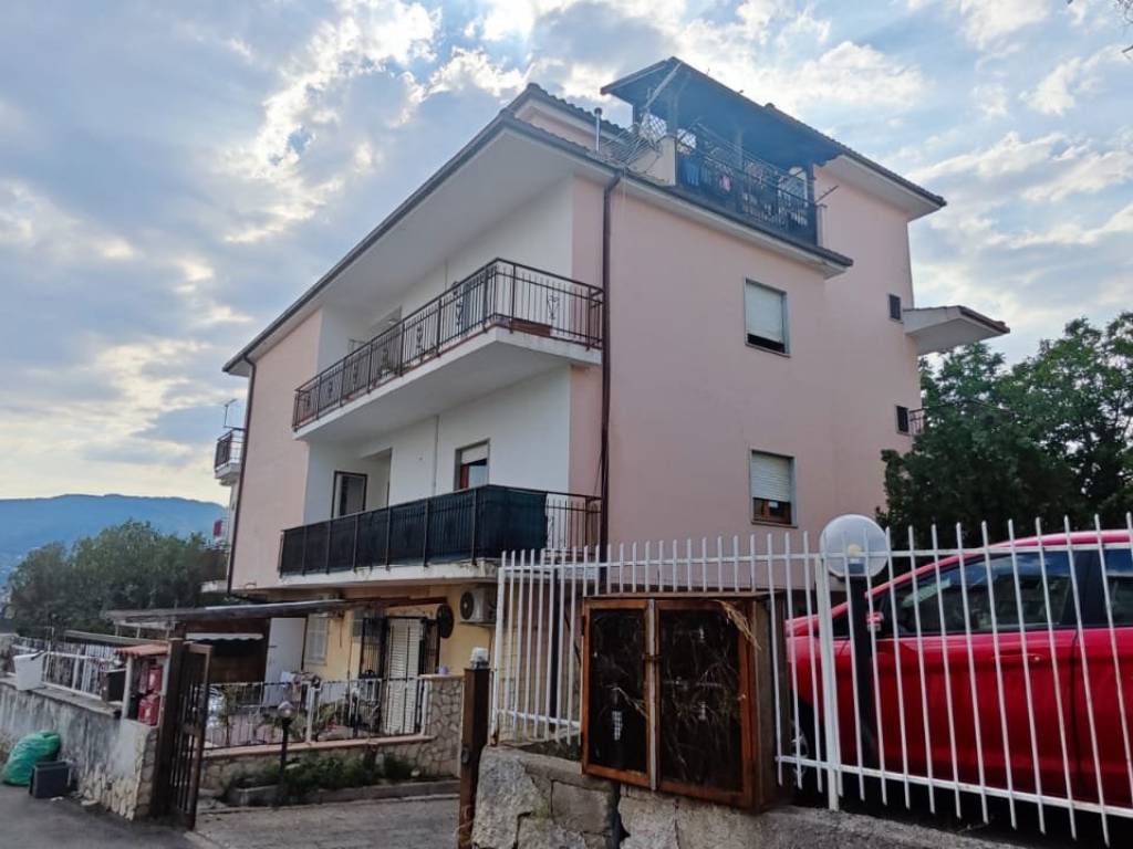 appartamento in vendita a Mendicino in zona Pasquali