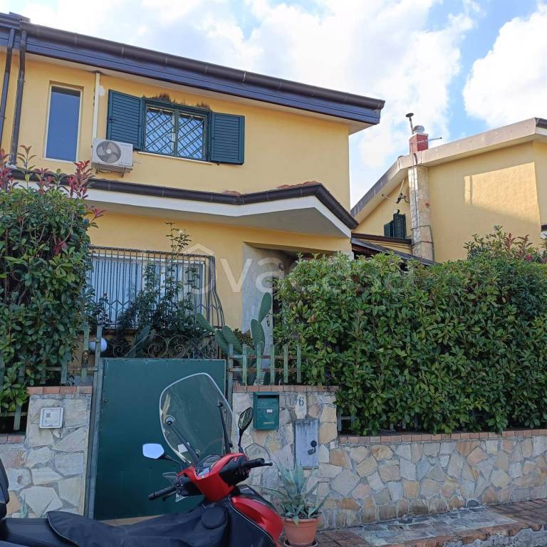 appartamento in vendita a Mendicino in zona Tivolille