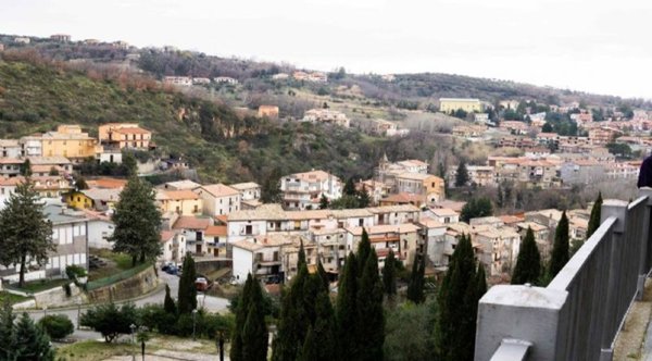 casa indipendente in vendita a Mendicino