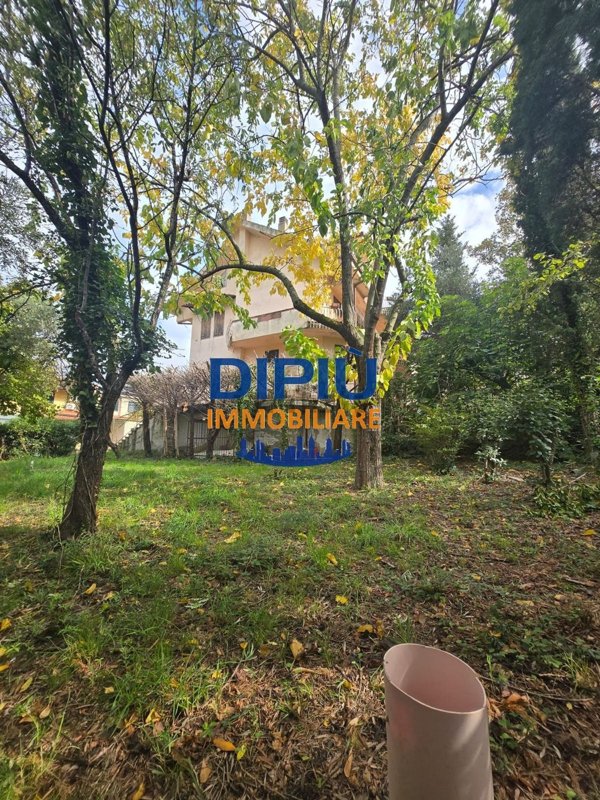 casa indipendente in vendita a Mendicino